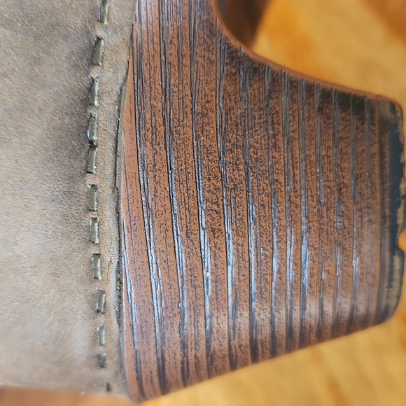Dansko Brown Suede Clogs 8-8.5 - Picture 9 of 15